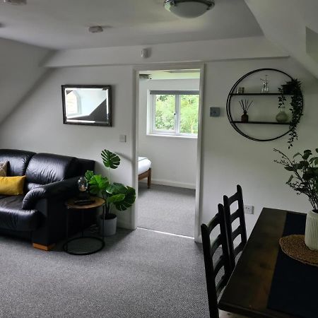 Park House Self-Contained Annex Hotel โมลด์ ภายนอก รูปภาพ